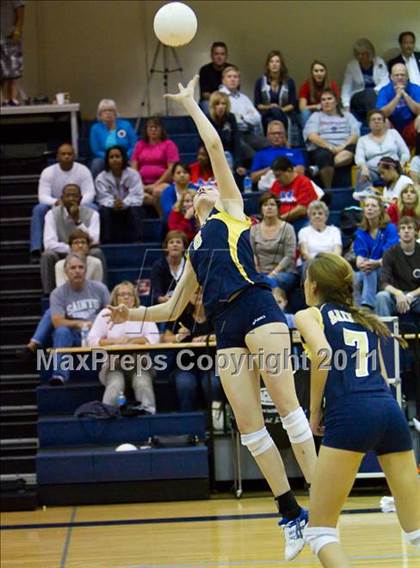 Thumbnail 2 in Bishop Miege @ Aquinas photogallery.
