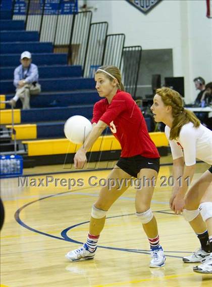 Thumbnail 2 in Bishop Miege @ Aquinas photogallery.