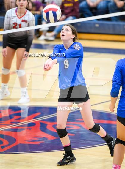 Thumbnail 3 in St. David vs Mogollon (AIA 1A State Finals) photogallery.