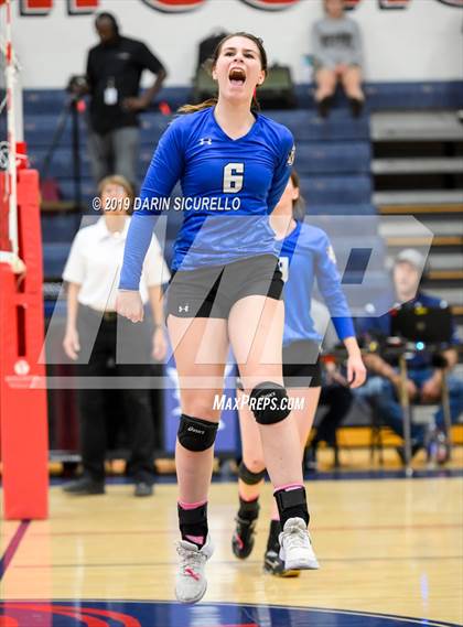Thumbnail 2 in St. David vs Mogollon (AIA 1A State Finals) photogallery.