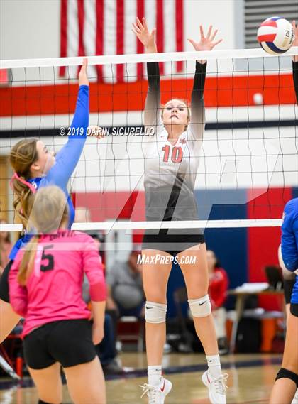 Thumbnail 1 in St. David vs Mogollon (AIA 1A State Finals) photogallery.