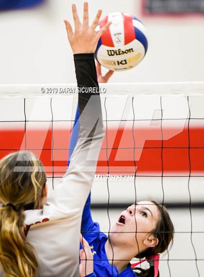 Thumbnail 3 in St. David vs Mogollon (AIA 1A State Finals) photogallery.