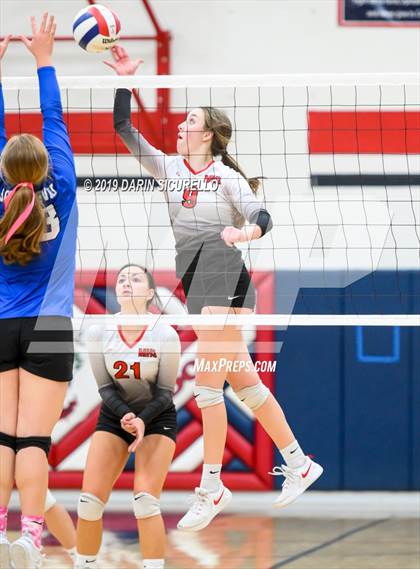 Thumbnail 3 in St. David vs Mogollon (AIA 1A State Finals) photogallery.