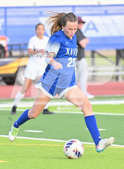 Thumbnail 2 in Xavier College Prep vs. Hamilton (AIA 6A Final) photogallery.