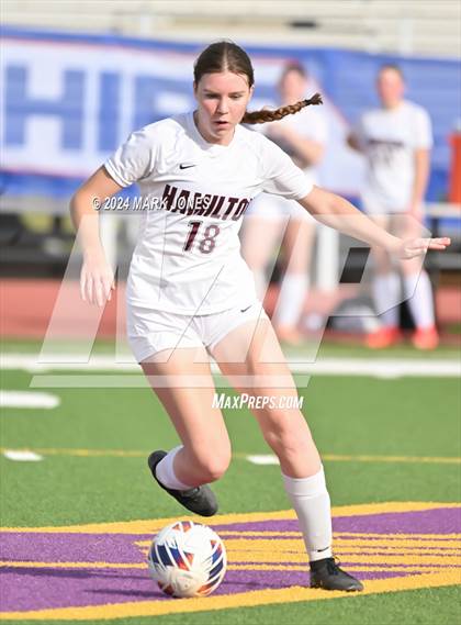 Thumbnail 2 in Xavier College Prep vs. Hamilton (AIA 6A Final) photogallery.
