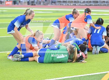 Thumbnail 2 in Xavier College Prep vs. Hamilton (AIA 6A Final) photogallery.