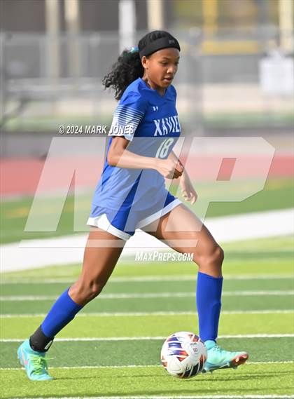 Thumbnail 3 in Xavier College Prep vs. Hamilton (AIA 6A Final) photogallery.