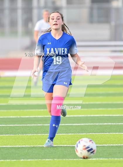 Thumbnail 2 in Xavier College Prep vs. Hamilton (AIA 6A Final) photogallery.