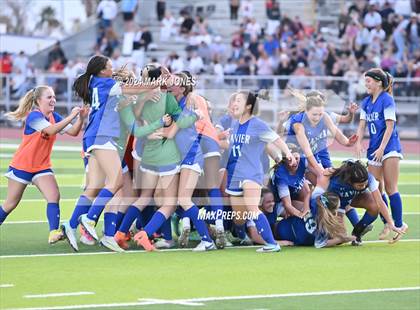 Thumbnail 2 in Xavier College Prep vs. Hamilton (AIA 6A Final) photogallery.