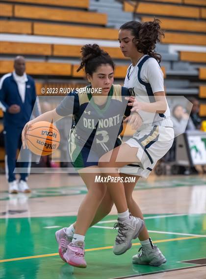 Thumbnail 3 in Del Norte vs. Mater Dei Catholic (MLK Showcase) photogallery.