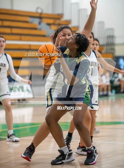 Thumbnail 2 in Del Norte vs. Mater Dei Catholic (MLK Showcase) photogallery.