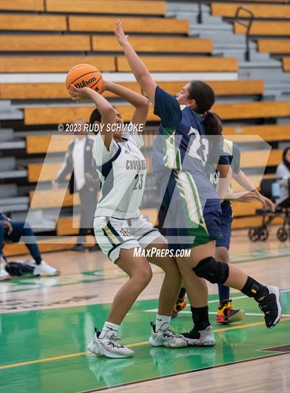 Thumbnail 3 in Del Norte vs. Mater Dei Catholic (MLK Showcase) photogallery.