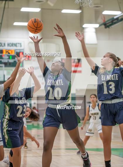 Thumbnail 3 in Del Norte vs. Mater Dei Catholic (MLK Showcase) photogallery.