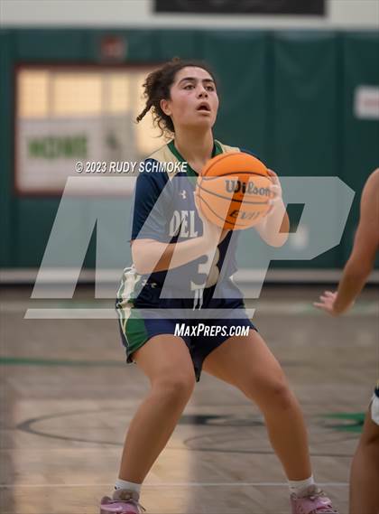 Thumbnail 1 in Del Norte vs. Mater Dei Catholic (MLK Showcase) photogallery.