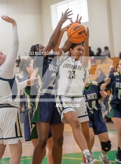 Thumbnail 2 in Del Norte vs. Mater Dei Catholic (MLK Showcase) photogallery.