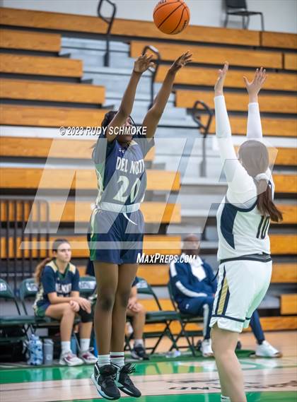 Thumbnail 3 in Del Norte vs. Mater Dei Catholic (MLK Showcase) photogallery.