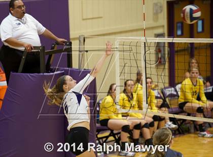 Thumbnail 1 in Boerne vs. Blanco  photogallery.