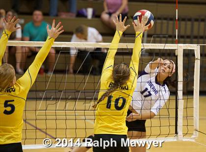 Thumbnail 3 in Boerne vs. Blanco  photogallery.