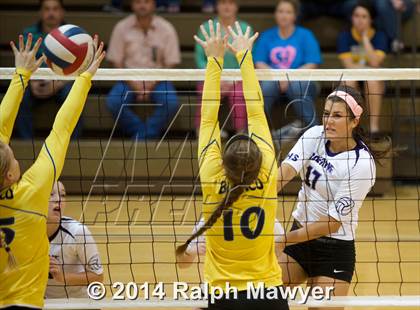 Thumbnail 3 in Boerne vs. Blanco  photogallery.