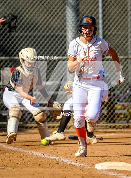 Thumbnail 3 in Foothill vs. Huntington Beach photogallery.