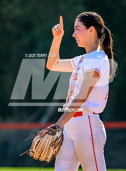 Thumbnail 2 in Foothill vs. Huntington Beach photogallery.