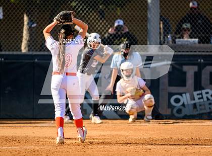 Thumbnail 3 in Foothill vs. Huntington Beach photogallery.