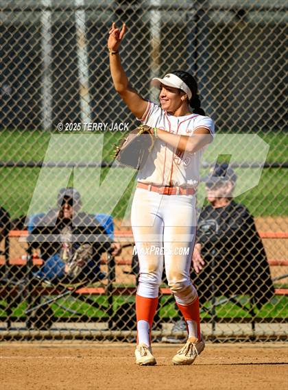 Thumbnail 3 in Foothill vs. Huntington Beach photogallery.
