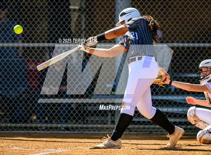 Thumbnail 2 in Foothill vs. Huntington Beach photogallery.