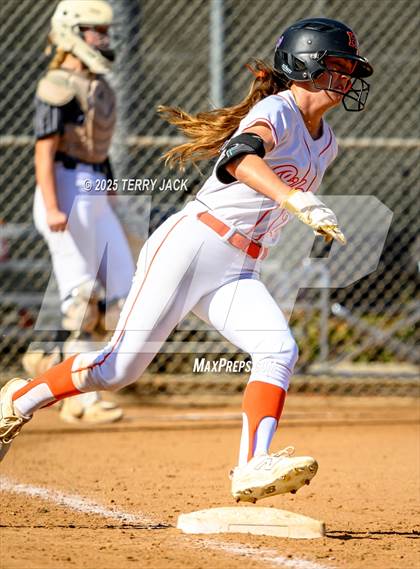 Thumbnail 3 in Foothill vs. Huntington Beach photogallery.