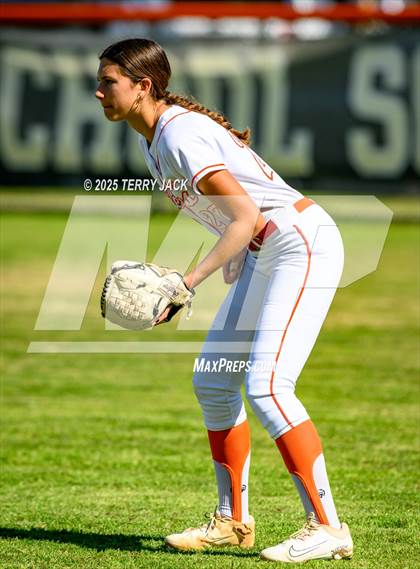 Thumbnail 2 in Foothill vs. Huntington Beach photogallery.