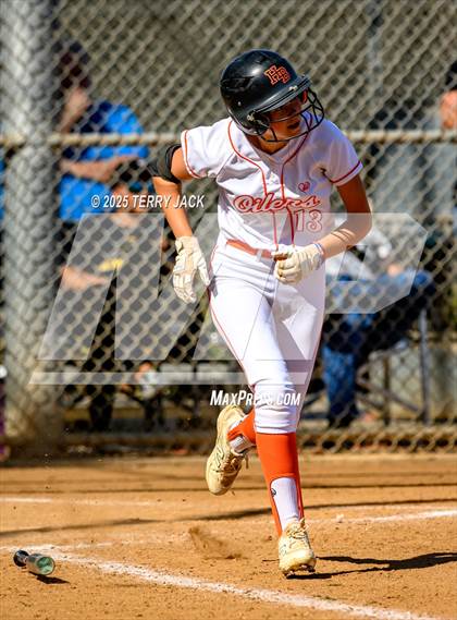 Thumbnail 2 in Foothill vs. Huntington Beach photogallery.