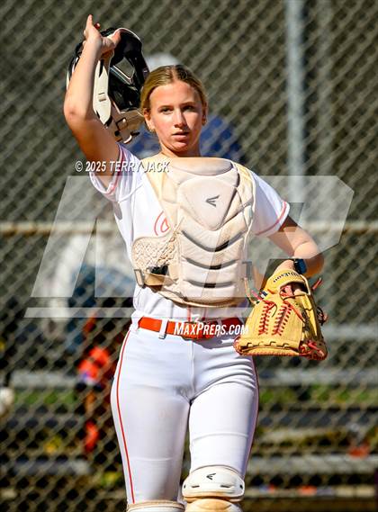 Thumbnail 2 in Foothill vs. Huntington Beach photogallery.