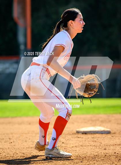 Thumbnail 2 in Foothill vs. Huntington Beach photogallery.