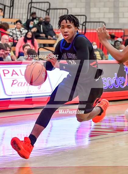 Thumbnail 2 in Mater Dei vs. Los Altos photogallery.