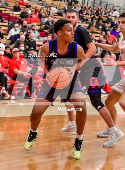 Thumbnail 2 in Mater Dei vs. Los Altos photogallery.