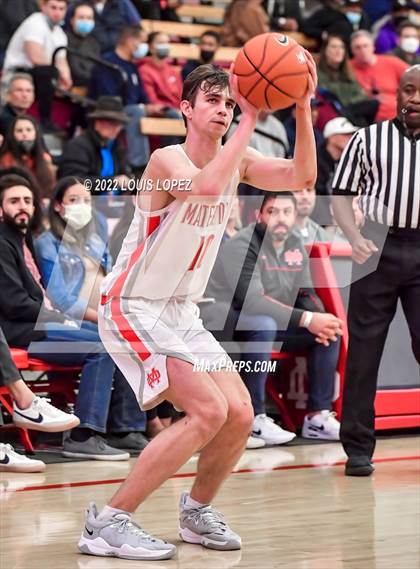 Thumbnail 1 in Mater Dei vs. Los Altos photogallery.
