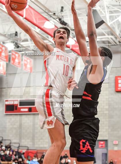Thumbnail 3 in Mater Dei vs. Los Altos photogallery.