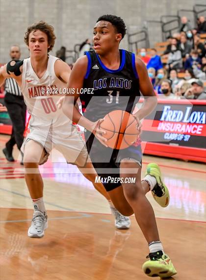 Thumbnail 2 in Mater Dei vs. Los Altos photogallery.