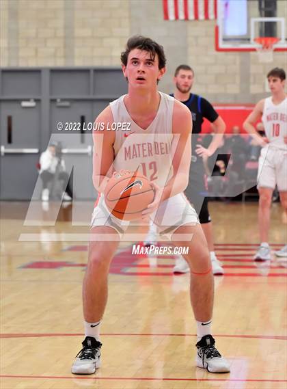 Thumbnail 1 in Mater Dei vs. Los Altos photogallery.