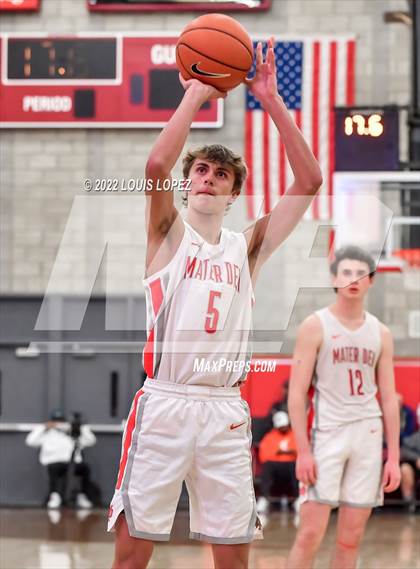 Thumbnail 1 in Mater Dei vs. Los Altos photogallery.