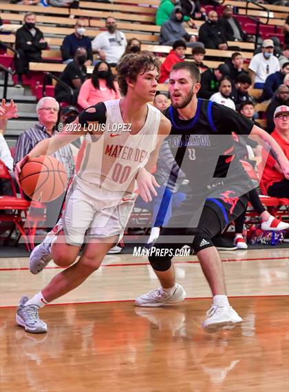 Thumbnail 3 in Mater Dei vs. Los Altos photogallery.
