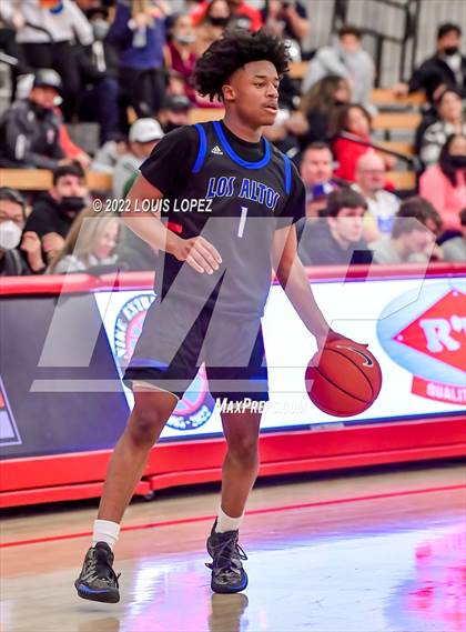 Thumbnail 2 in Mater Dei vs. Los Altos photogallery.