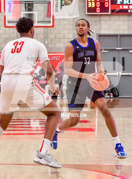 Thumbnail 1 in Mater Dei vs. Los Altos photogallery.