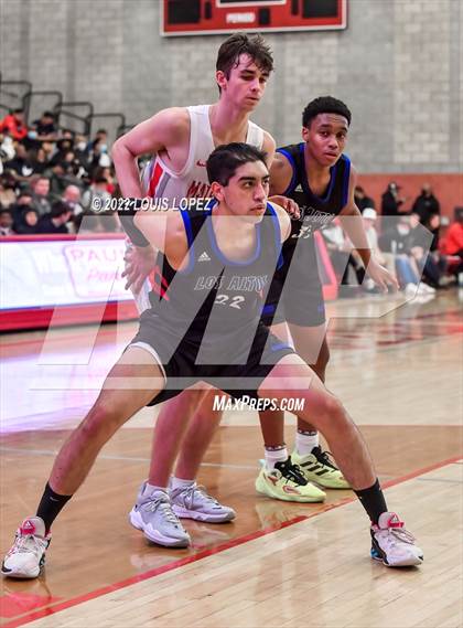 Thumbnail 2 in Mater Dei vs. Los Altos photogallery.
