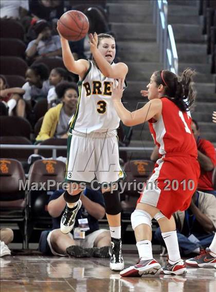 Thumbnail 2 in Brea Olinda vs. Mater Dei (CIF SoCal D2 Final) photogallery.