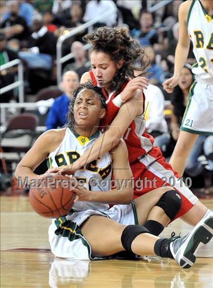 Thumbnail 3 in Brea Olinda vs. Mater Dei (CIF SoCal D2 Final) photogallery.