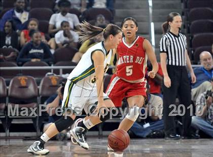 Thumbnail 2 in Brea Olinda vs. Mater Dei (CIF SoCal D2 Final) photogallery.
