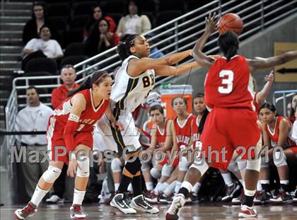 Thumbnail 3 in Brea Olinda vs. Mater Dei (CIF SoCal D2 Final) photogallery.