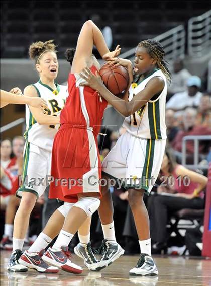 Thumbnail 2 in Brea Olinda vs. Mater Dei (CIF SoCal D2 Final) photogallery.