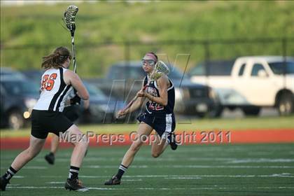 Thumbnail 3 in East Aurora vs. Amherst Central (Section 6 Class C Semifinal) photogallery.